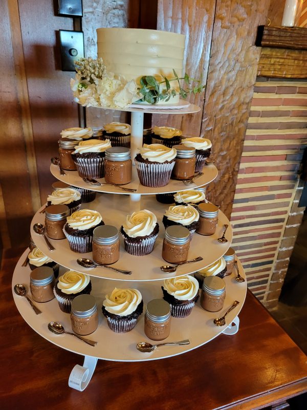 4 Tier Metal Cupcake Stand For Discount