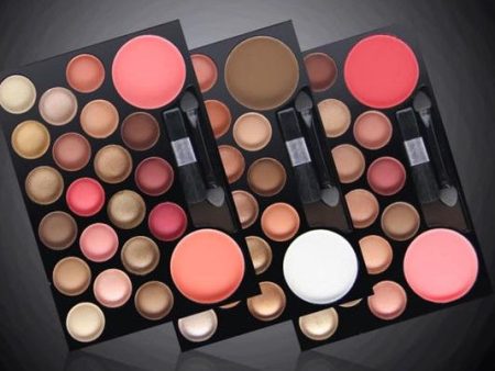 The Novo 22 Colors Eyeshadow & Hot on Sale