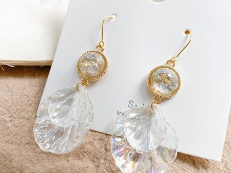 Acrylic shell earrings on Sale